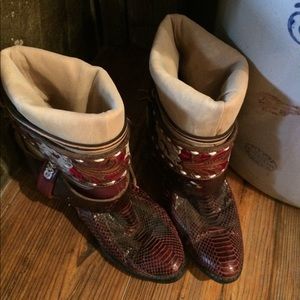 Folded over Acme boots - 7.5 M